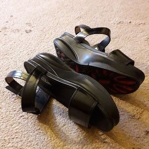 MBT Shoes - MBT Sandals MBT Shoes - MBT Sandals